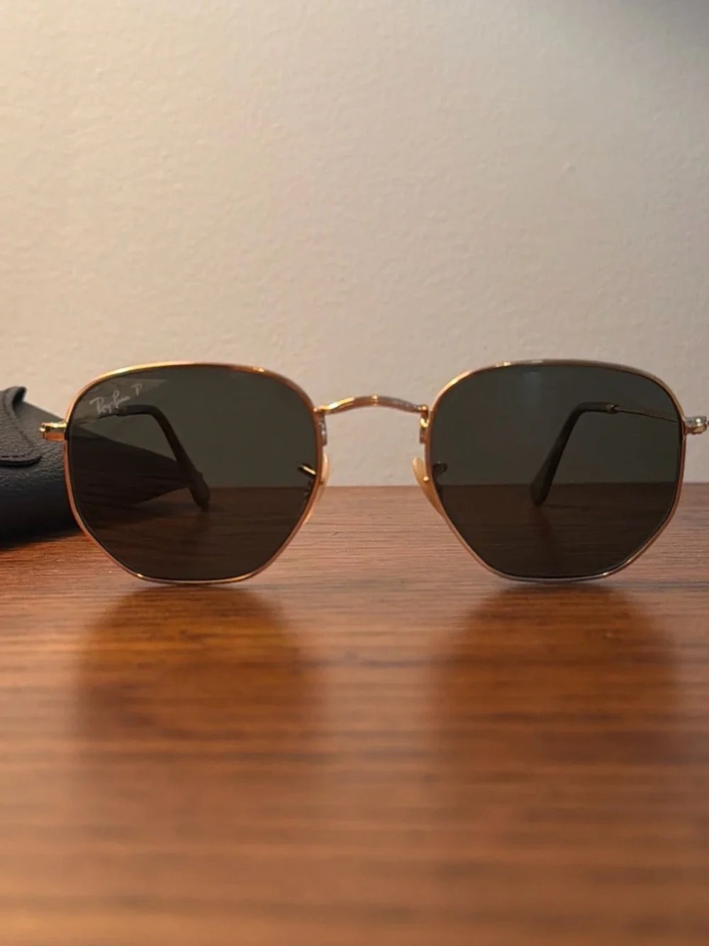 Ray-Ban Men’s Gold Frame Black Lens Sunglasses